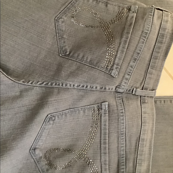 Not Your Daughter’s Jeans .NWT. - Picture 3 of 4
